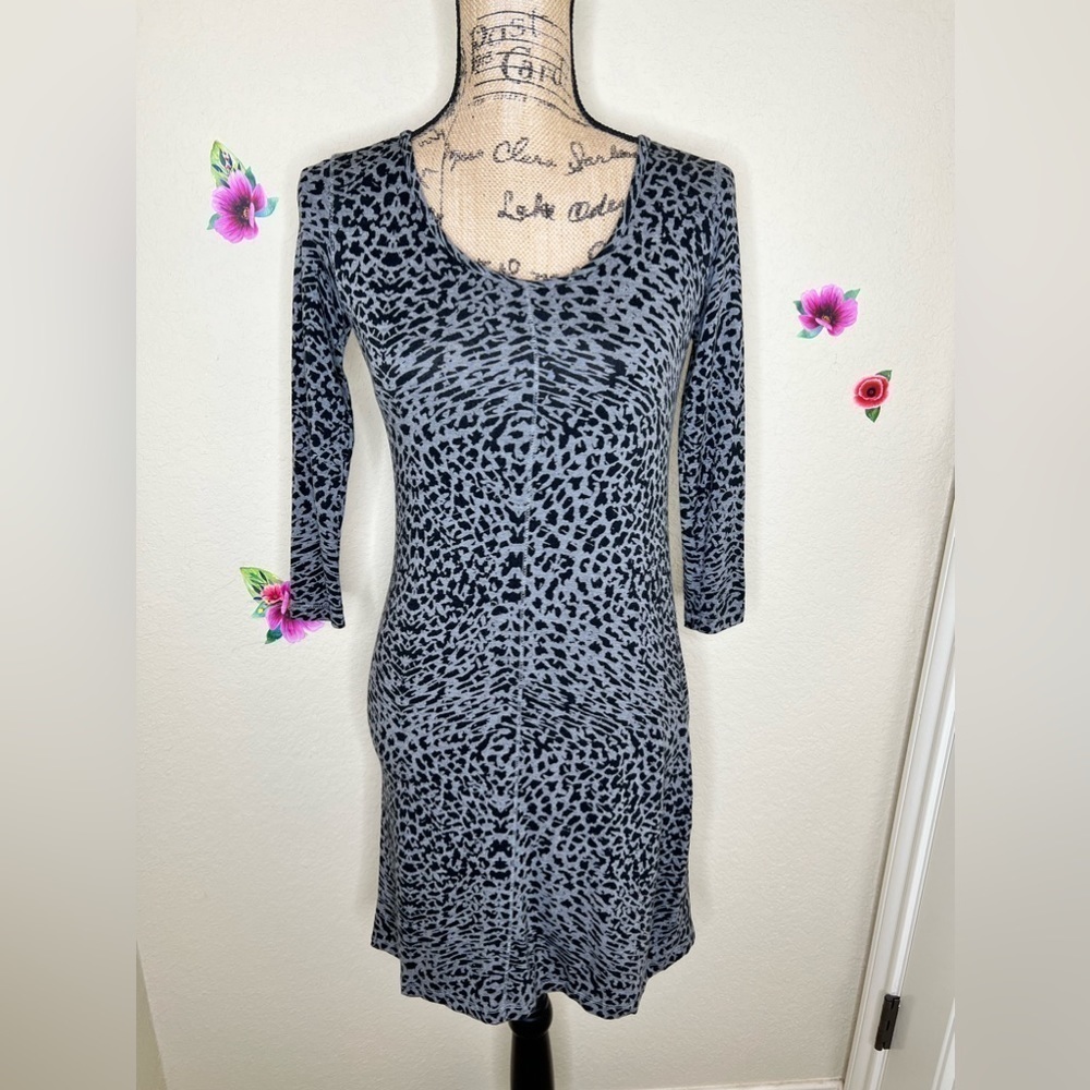 Jessica Simpson Gray & Black Animal Print Strechy Dress in Size Extra Small